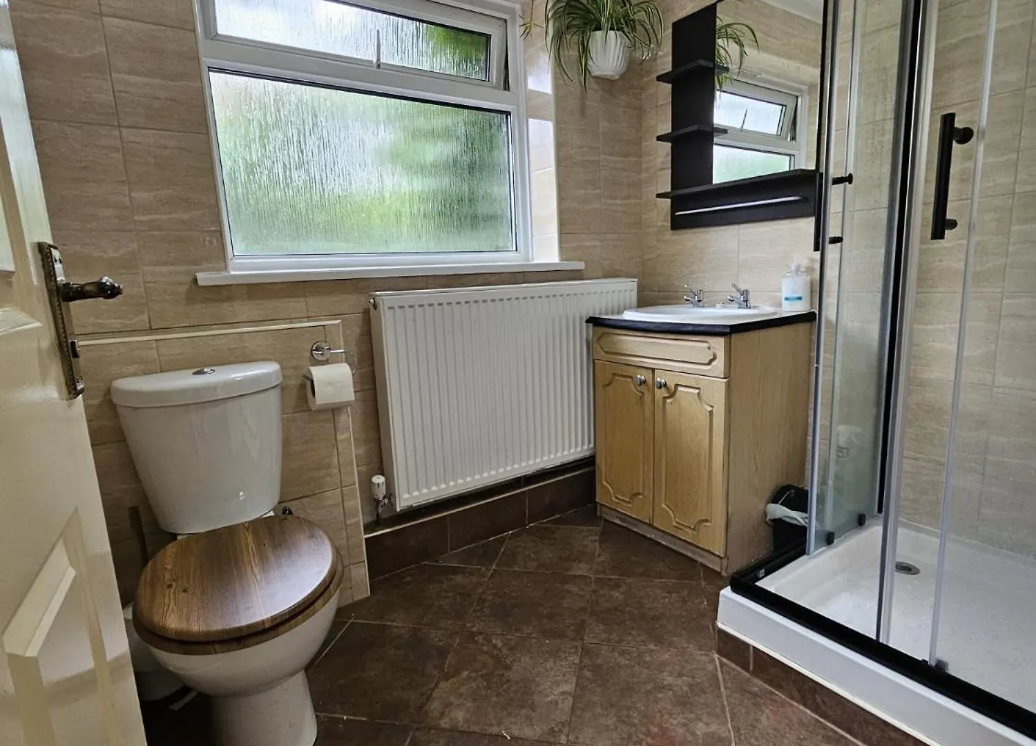 2 Bed Cardiff Home 英国